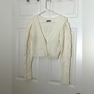 Wandering White Cropped Knitted Cardigan